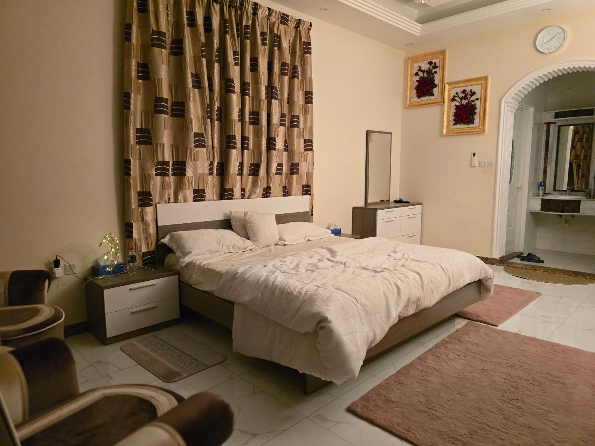 Elegant Room In Luxury Villa Ajman Exterior photo